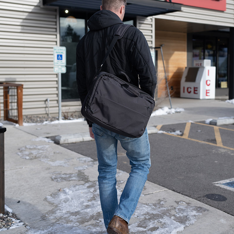 Frost-vale ADQ Messenger Bag